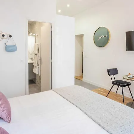 Cosy In The Heart Of Belleville Apartment